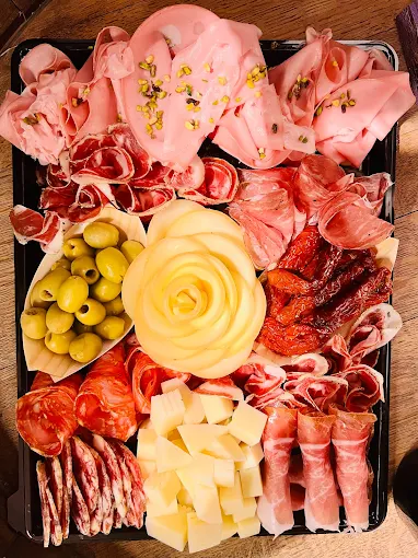 Charcuterie et fromagerie italiennes